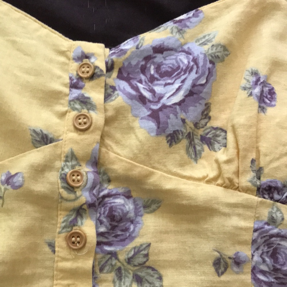 Floral Cropped Cami - Picture 2 of 4